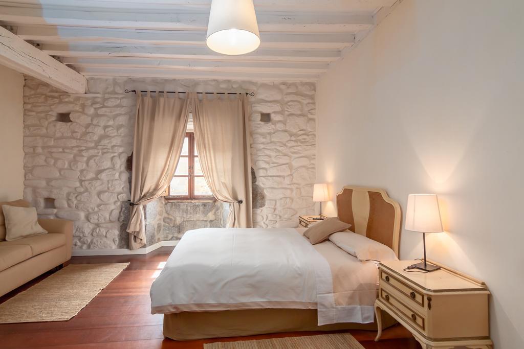Casona Valle De Soba Regules Exterior photo